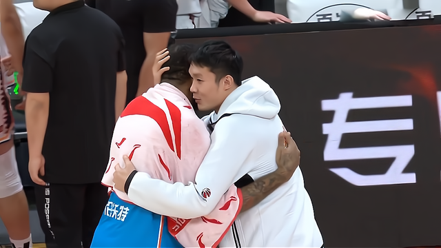 PG电子线上登入-包含太阳碾压魔术，陶汉林带队取胜的词条